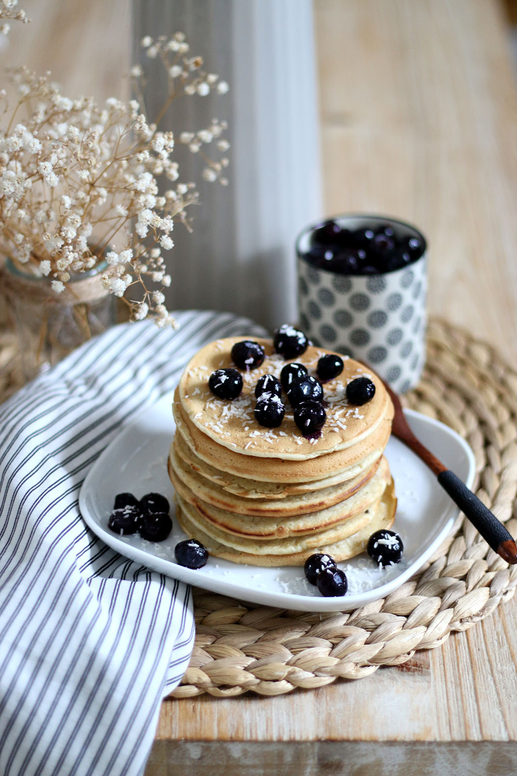 pancakes au lait d'amande sans sucre lepetitmondedelodie